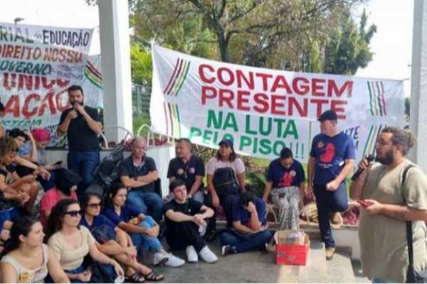 Dia dos Professores: Educadores que resistem por um futuro melhor