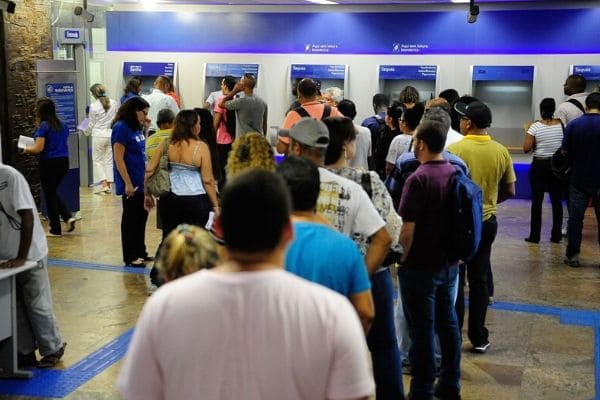 Caixa inicia na quinta-feira o pagamento do abono do PIS