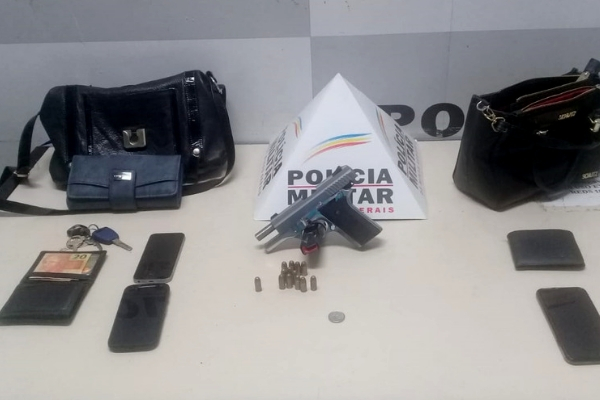 Assaltantes e polícia trocam tiros em avenida de Contagem