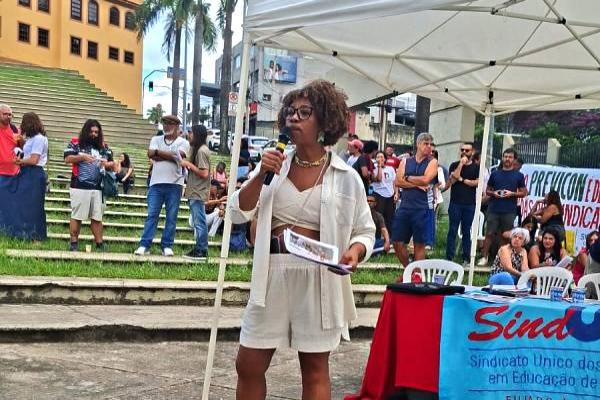 Educação de Contagem anuncia greve por 72 horas em toda rede municipal 