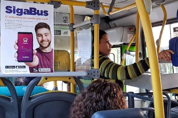 Aplicativo permite acompanhar horários e itinerários de ônibus