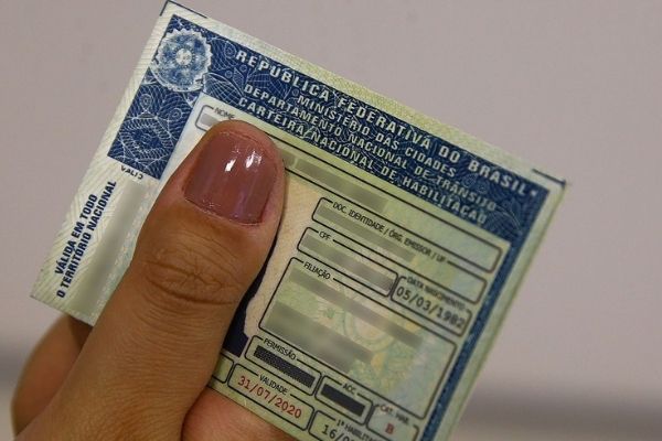 Justiça garante intérprete de libras a pessoa com deficiência em exames de direção