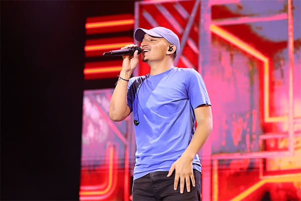 João Gomes do piseiro faz show público em Contagem 