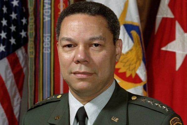 Morre, aos 84 anos, o general Colin Powell