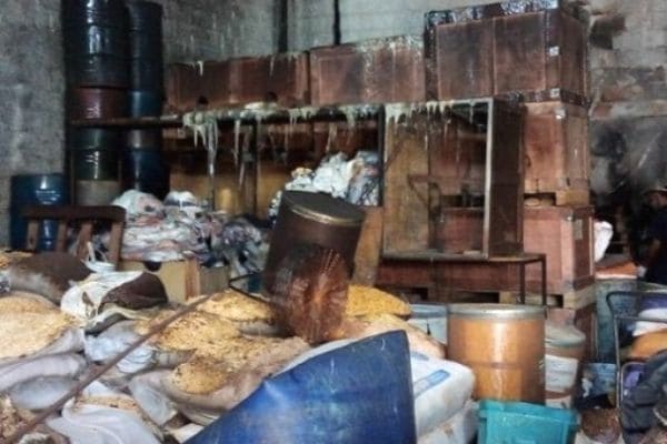 Fiscalização ambiental autua responsáveis por depósito de rações em Contagem