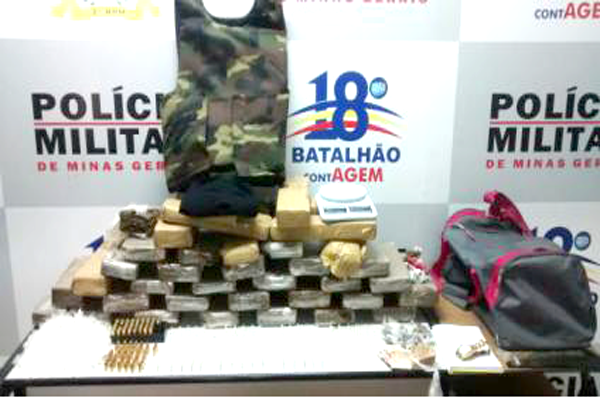 PM apreende drogas no bairro Praia