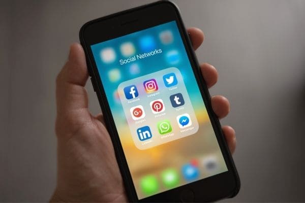 WhatsApp e Instagram voltam a funcionar após instabilidade