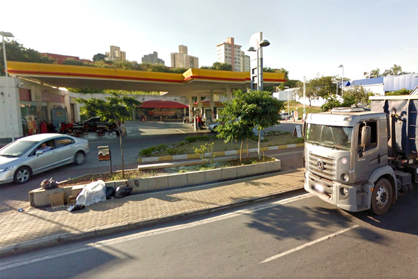 Gasolina com 41% de desconto em BH 