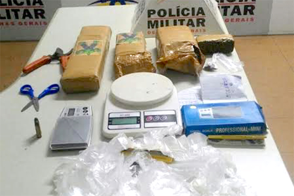 Denúncias levam PM a imóvel usado para tráfico de drogas