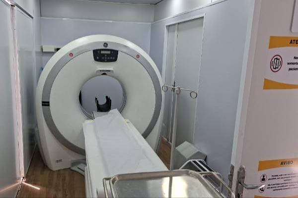 Carreta do programa Agora Tem Especialistas está em Contagem