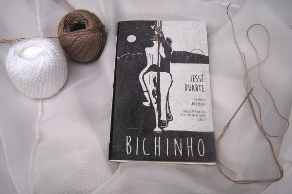 Escritor contagense lança 3º livro em Bichinho