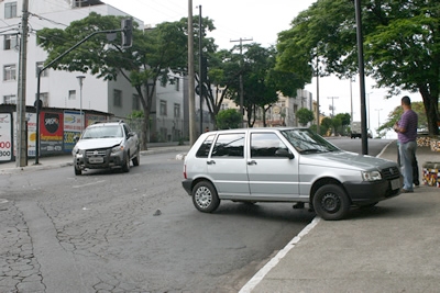 Basta um descuido para virar acidente