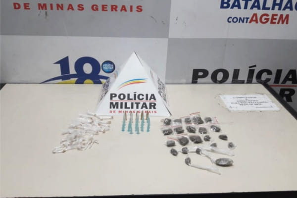 Suspeitos fogem e abandonam drogas no Nascente Imperial