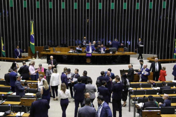 O Brasil das Emendas: Orçamento como moeda de troca, o toma lá dá cá