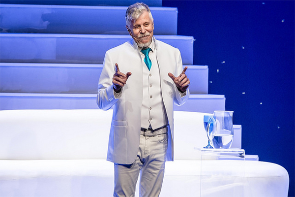Miguel Falabella retorna a BH com espetáculo God