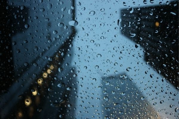 Chuva predomina na previsão do tempo para quarta-feira