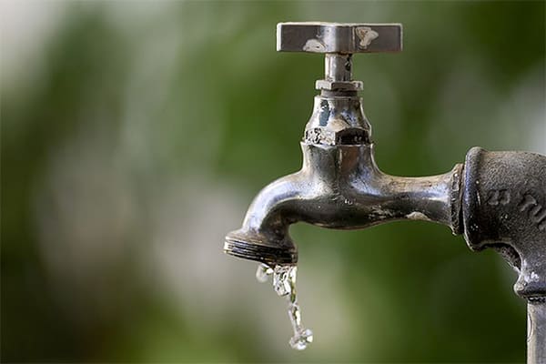 Bairros de Contagem enfrentam falta de água