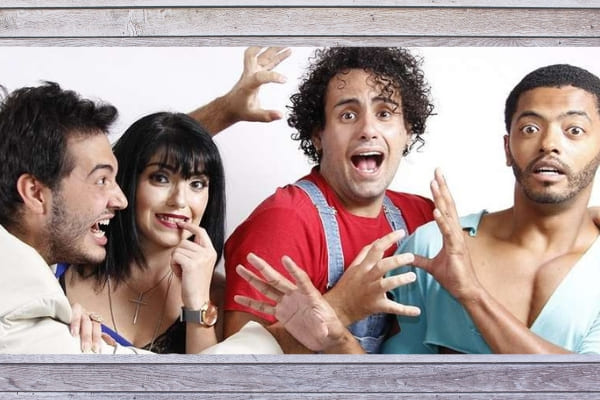 Semana começa com comédia teatral em Contagem