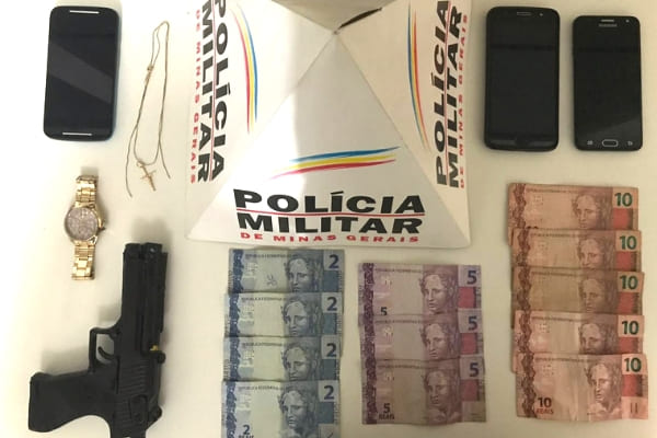 Motorista de aplicativo é vítima de trio de assaltantes