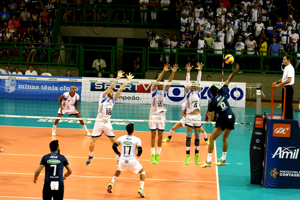 Sada Cruzeiro sai na frente rumo a final da Super Liga de Volei