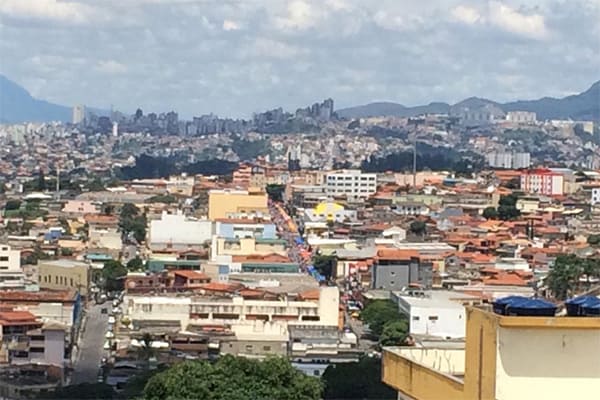 O que abre e fecha no feriado de Tiradentes em Contagem
