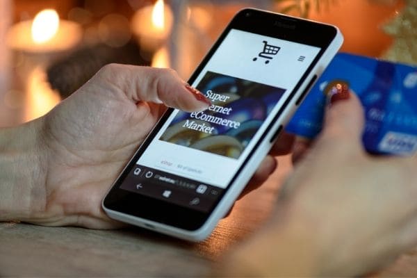 Interesse por compras on-line deve continuar após a pandemia