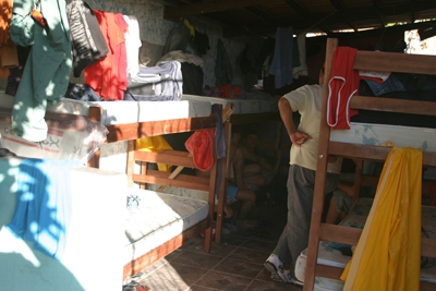 Construtoras mantêm empregados em condições subumanas em Contagem
