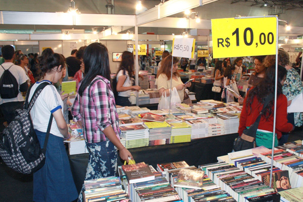 Bienal do Livro vai até este domingo (23)
