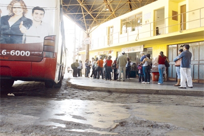 Sem acordo, rodoviários podem retomar greve