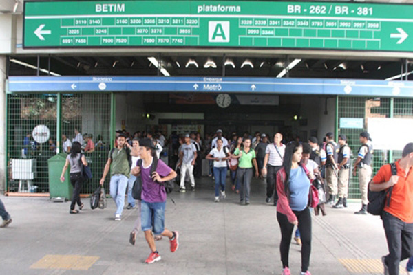PM e bandidos trocam tiros próximo à estação Eldorado
