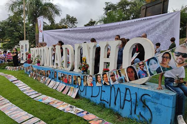 Lambuzados participam de ato 5 anos da tragédia da Vale, em Brumadinho