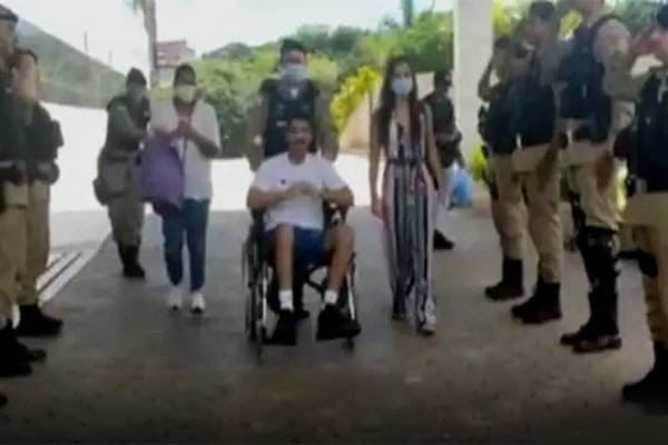 PM espancado em boate de Contagem recebe alta