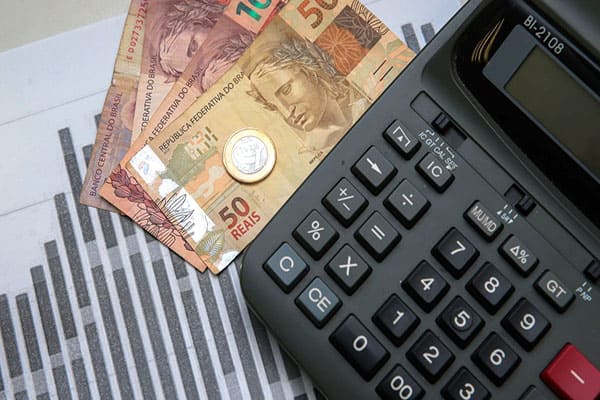 Mercado financeiro eleva projeção da inflação 