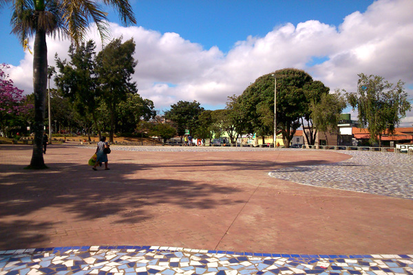 Contagem tem clima quente nesta terça-feira