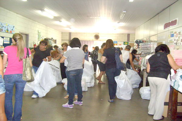 Bazar solidário do Cais, evento beneficente