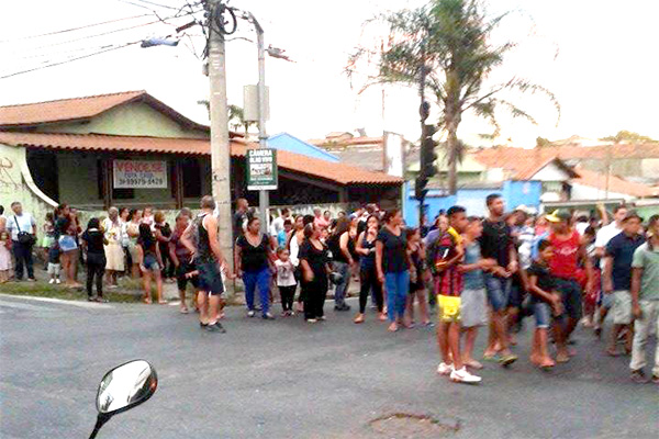 Assassinato de comerciante provoca protestos em Contagem
