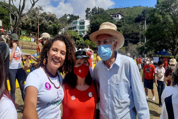 Atos políticos movimentam a capital no feriado de Tiradentes  