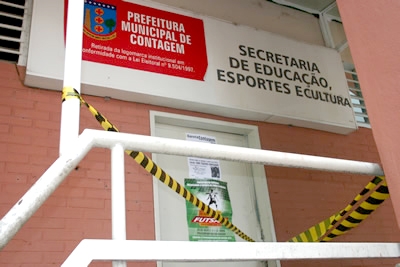 Assaltantes invadem secretarias em Contagem