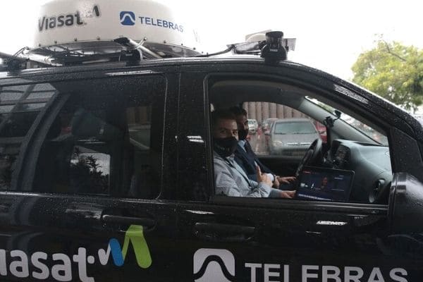 MCom apresenta protótipo de internet móvel via satélite para veículos