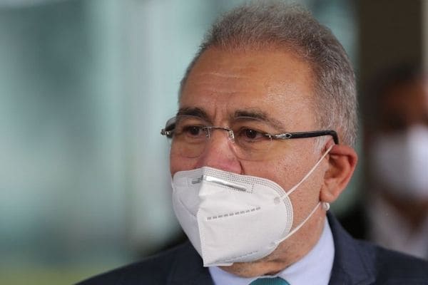 Marcelo Queiroga é nomeado ministro da Saúde
