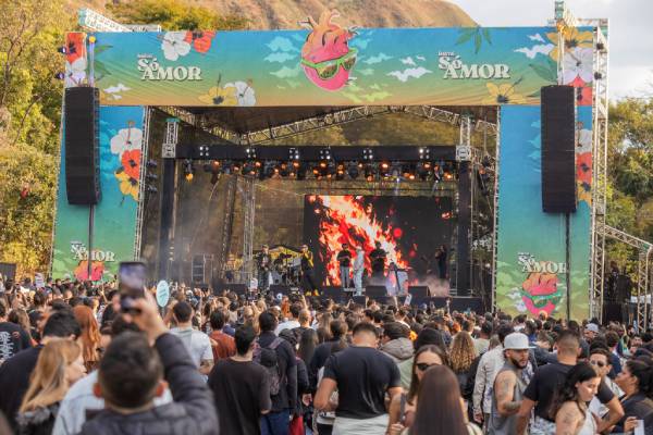 Festival Só Amor em BH recebe shows ao vivo e campeonato de altinha