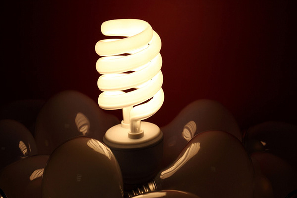 Energia elétrica fica mais barata para consumidores de Minas