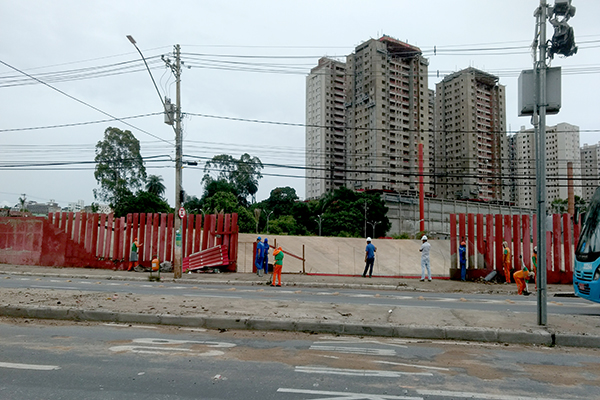Obras tentam reduzir problemas de inundação na Trincheira do Itaú