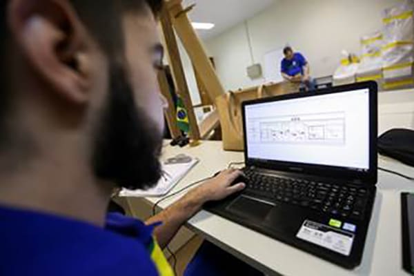 Estágio é uma ferramenta essencial para a qualificação do estudante