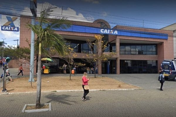 Agências da Caixa passam a funcionar em horário reduzido