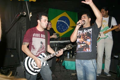 Trem das Sete agita o Berimbau Circo Bar