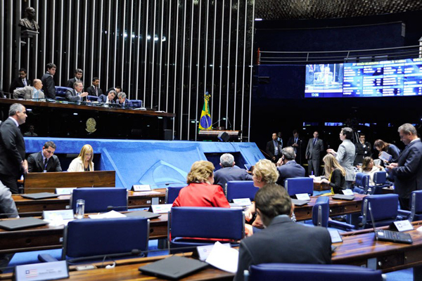 Senado aprova fim das coligações partidárias em eleições proporcionais