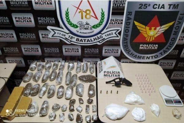Drogas são encontradas dentro de caixa térmica durante operação em Contagem