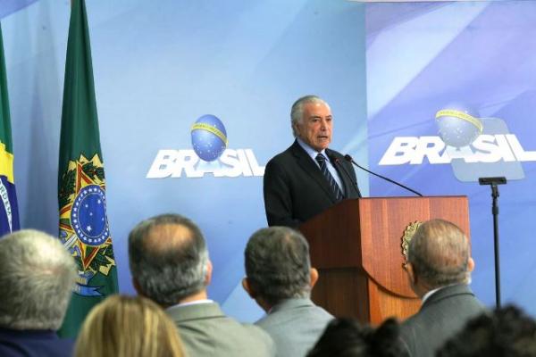 Governo autoriza uso de forças federais para desbloquear rodovias
