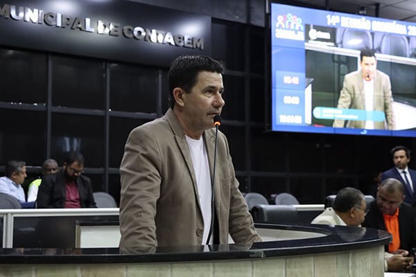 Chiodi questiona executivo sobre o piso salarial da enfermagem